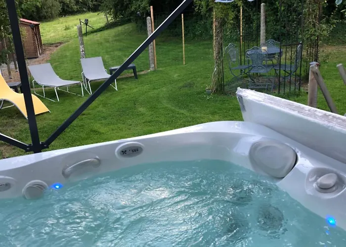 Le Clos De La Pommeraie Holiday home Carly